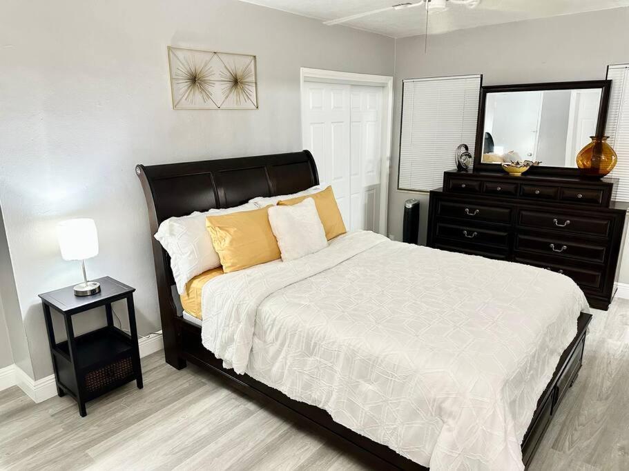The Manors - Cozy 2 Bedrooms, 2 Baths Fort Lauderdale Exteriör bild